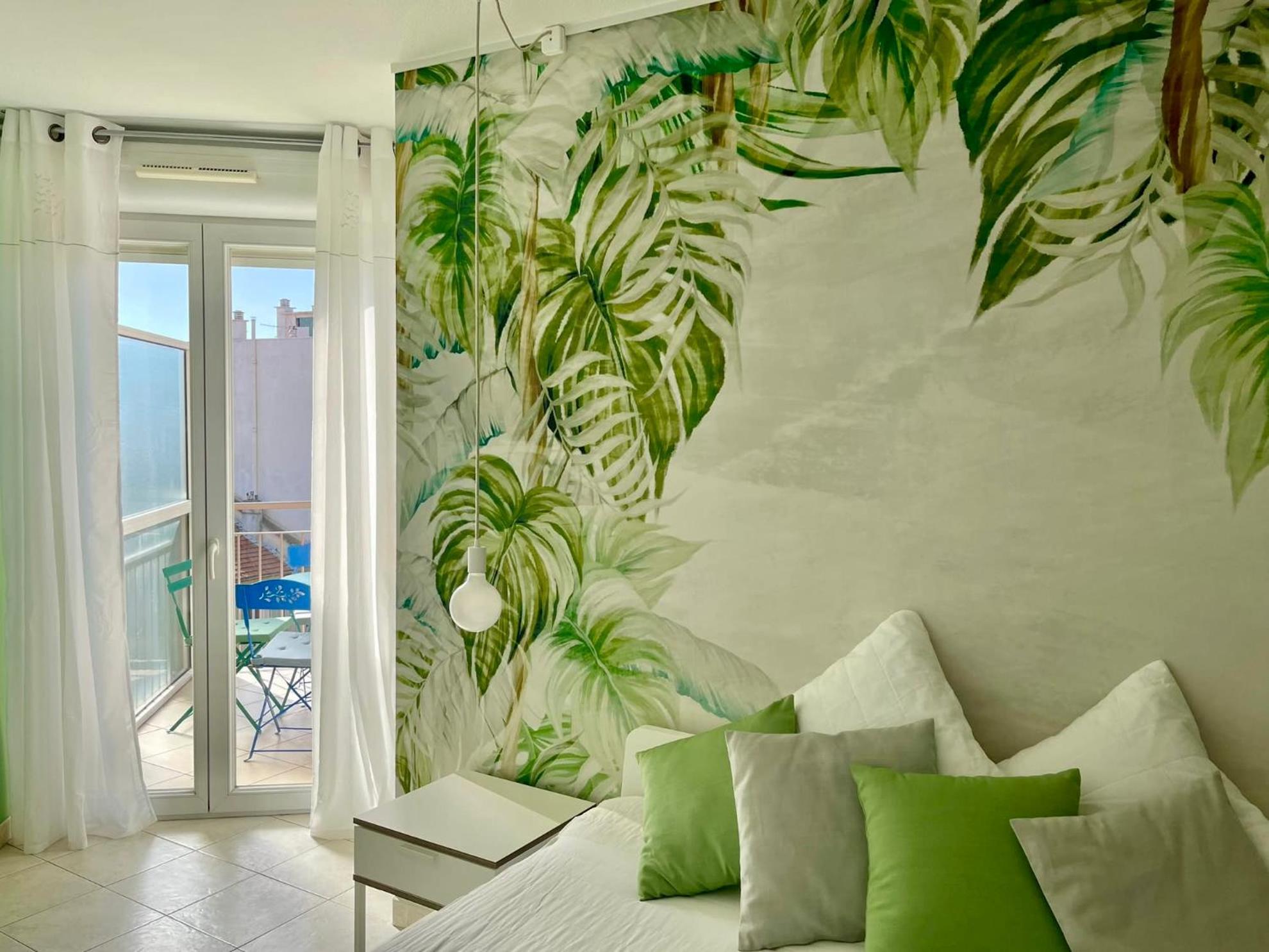 Risso - One Bedroom With Pool, Newly Renovated In Spring 2024 Apartment Nizza