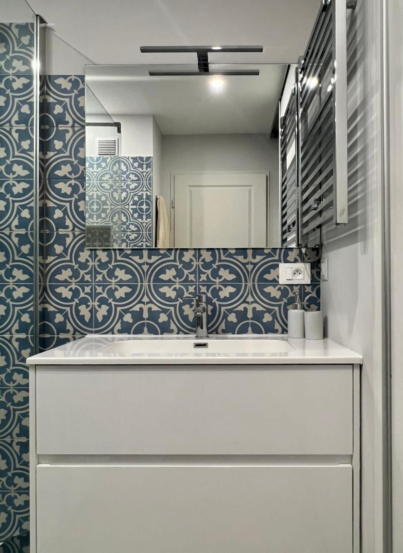 Apartment Risso - One Bedroom With Pool, Newly Renovated In Spring 2024 Nizza